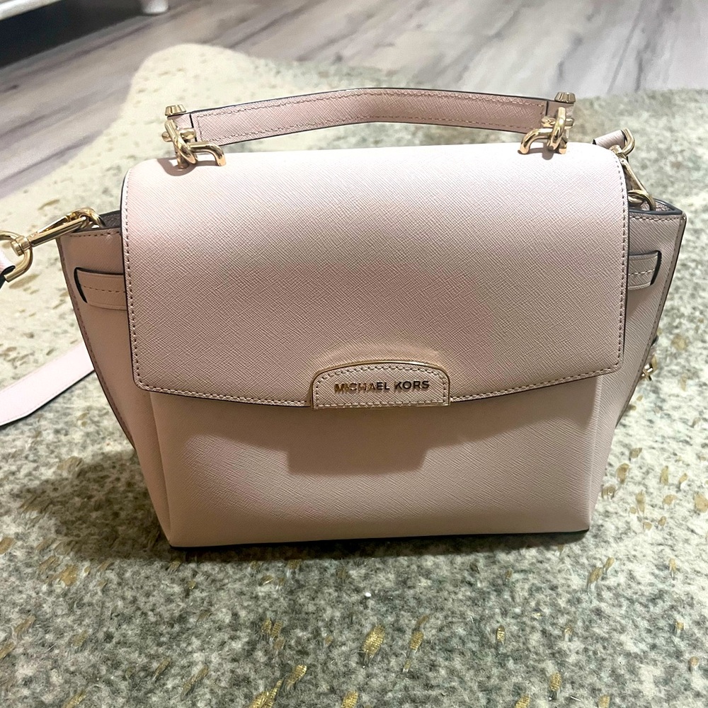 NWT Michael Kors purse